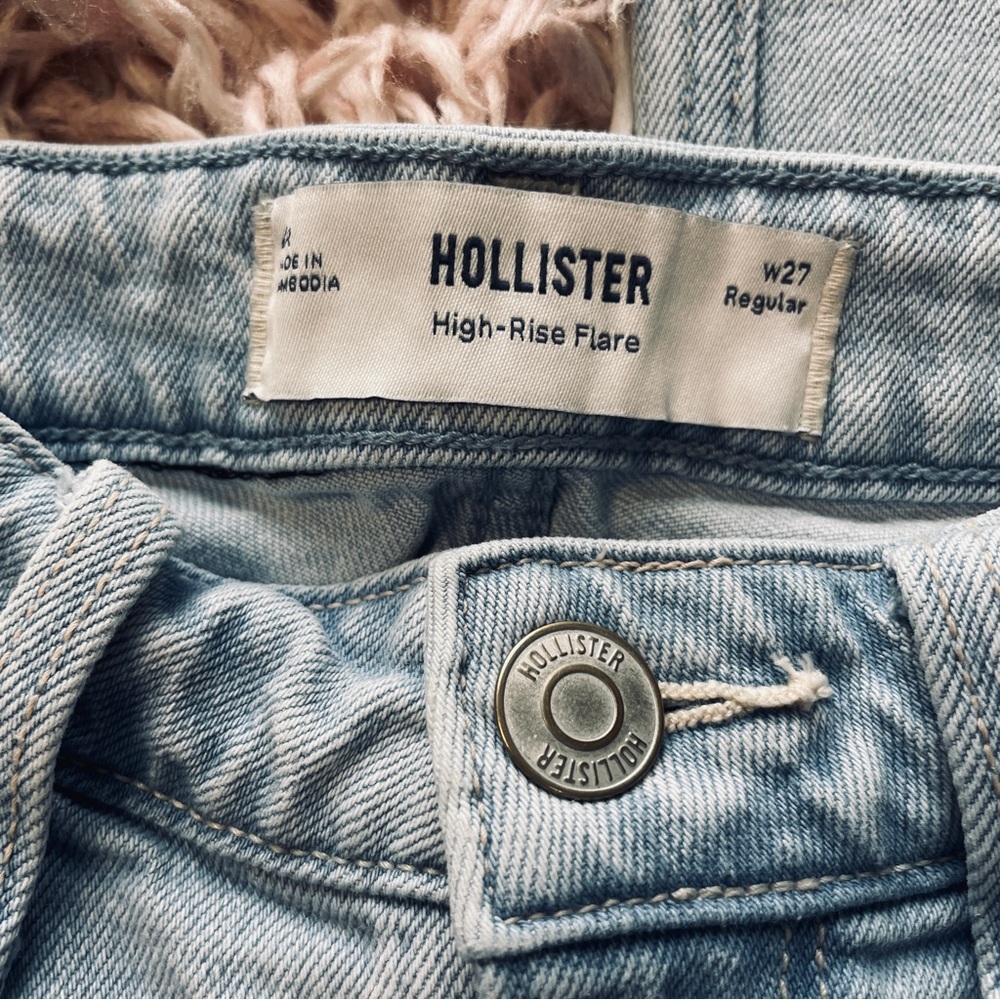 Hollister High Rise Flare Jeans - Picture 3 of 8